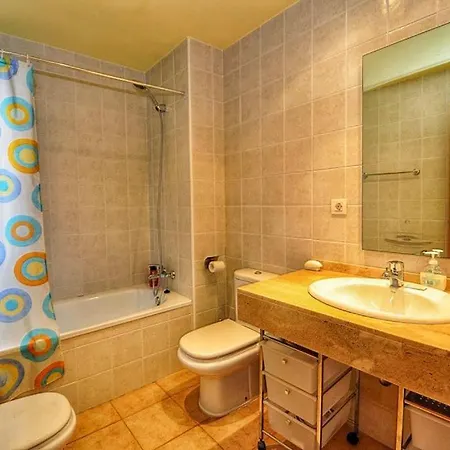 Turomar Apartment *